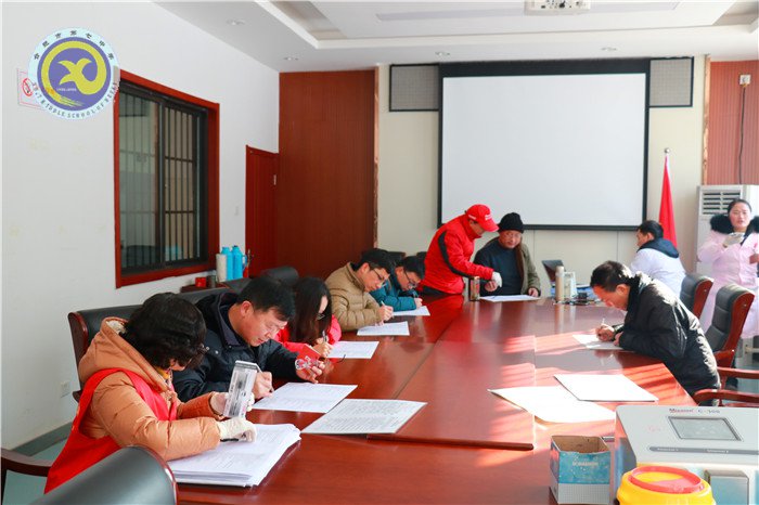 獻(xiàn)血車開進(jìn)校園，愛心溢滿人間(圖3)