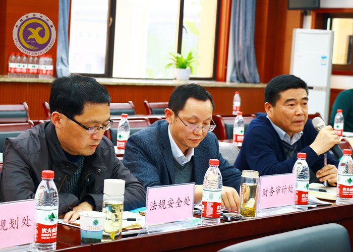 市屬普通高中學(xué)校教學(xué)質(zhì)量提升座談會(huì)在七中召開(kāi)(圖3)