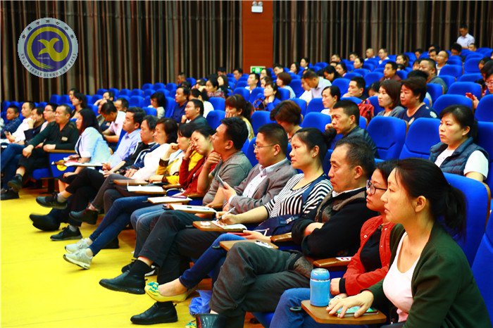 做學(xué)生人生導(dǎo)師 促家校共同發(fā)展(圖3)