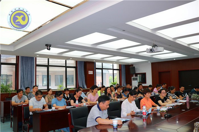 合肥七中高一年級(jí)召開家長(zhǎng)委員會(huì)會(huì)議(圖8)