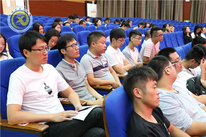 學(xué)高為師，身正為范(圖4)