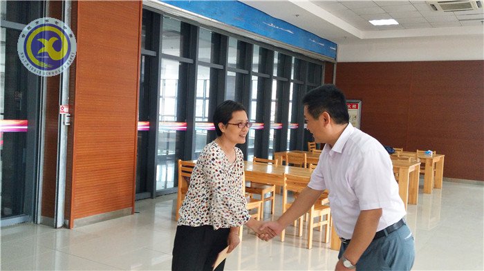 情系教師節(jié)，慰問(wèn)暖人心(圖1)