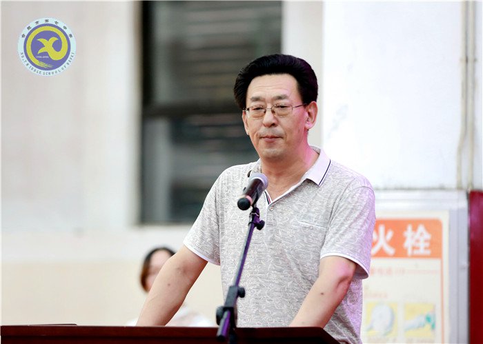 有你同行，風(fēng)雨無(wú)阻；斗志昂揚(yáng)，擁抱彩虹(圖3)