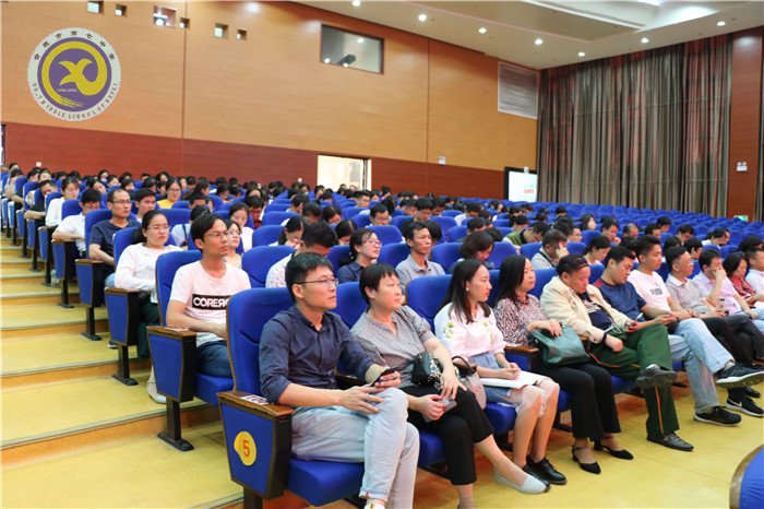 揮灑青春活力  展現(xiàn)師生風采(圖2)