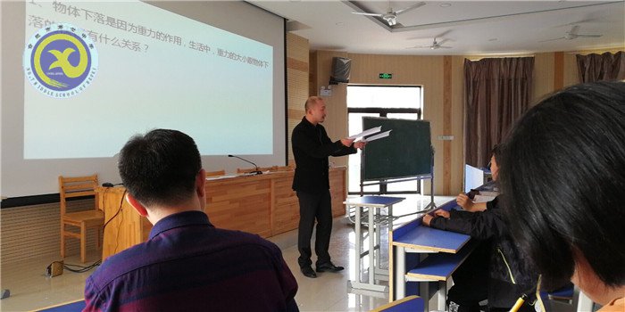 同課異構(gòu)共研討，青年教師展風(fēng)姿(圖13)