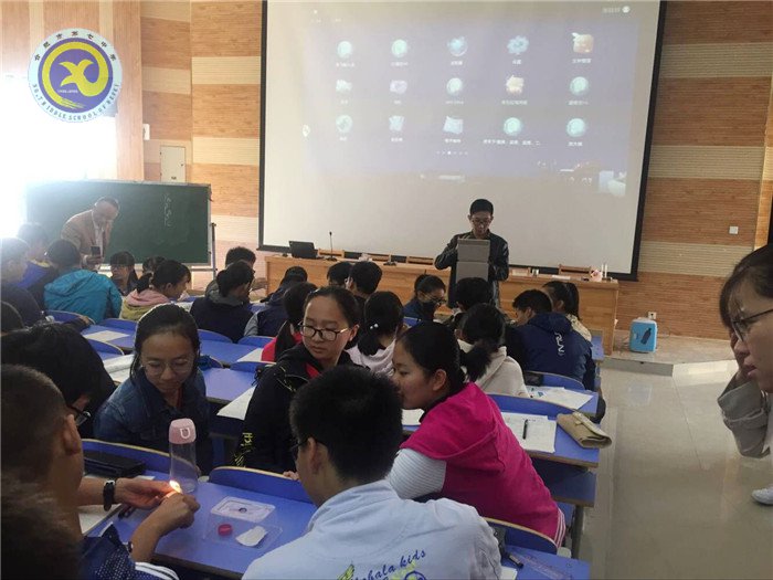 同課異構(gòu)共研討，青年教師展風(fēng)姿(圖15)