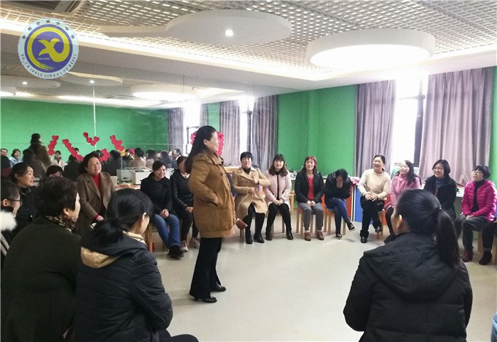 關(guān)注學(xué)生 做內(nèi)心強大的育人者(圖2)