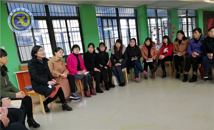 關(guān)注學(xué)生 做內(nèi)心強大的育人者(圖1)