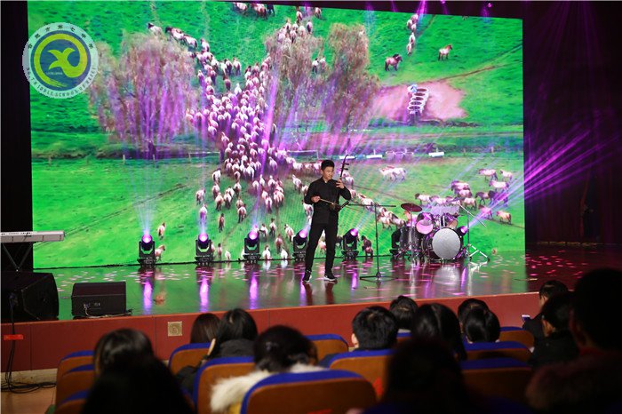 科技點夢想 文藝綴青春 芳華迎新年(圖11)