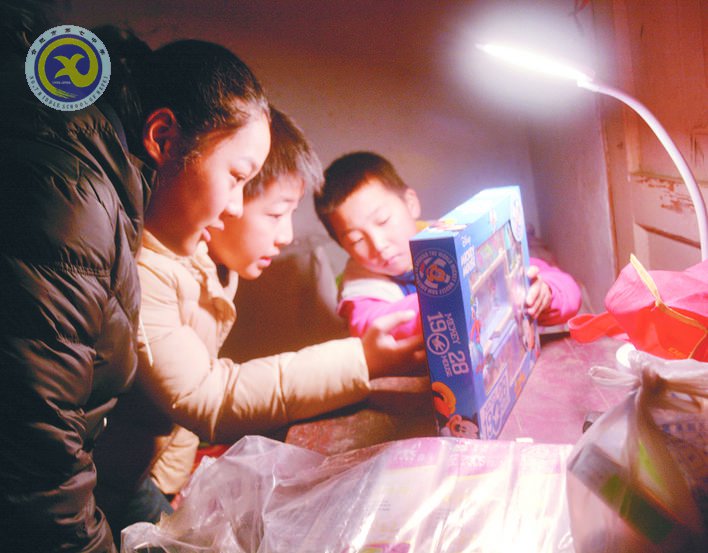 合肥日報(bào)：合肥七中“螢火蟲”行動(dòng)映照學(xué)校精神(圖1)