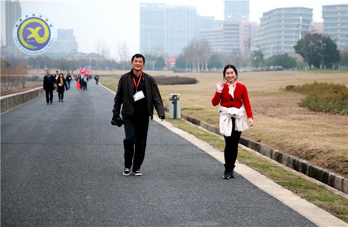 懷揣夢(mèng)想再出發(fā) 攜手并進(jìn)齊奔跑(圖4)