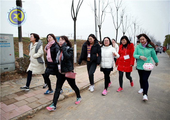 懷揣夢(mèng)想再出發(fā) 攜手并進(jìn)齊奔跑(圖5)