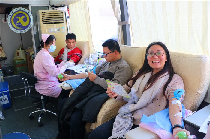 愛(ài)心獻(xiàn)血車(chē)進(jìn)校園  熱血匯聚生命長(zhǎng)河(圖8)