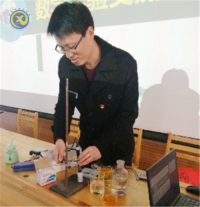 名師引領(lǐng)促提升 數(shù)字實驗進七中(圖6)