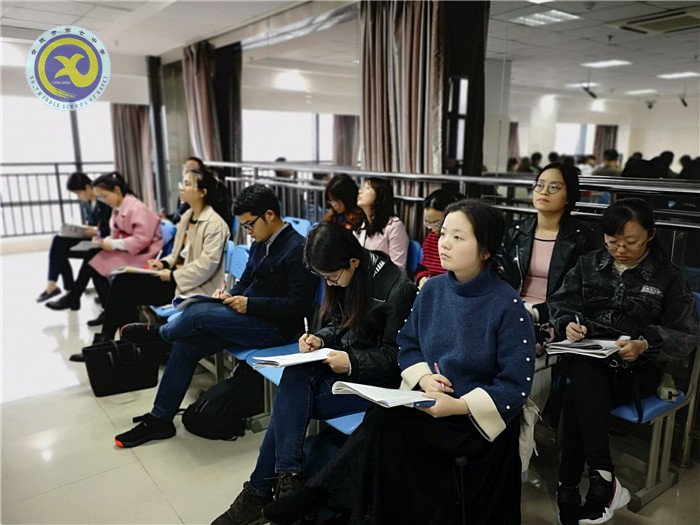 品讀《談中國詩》 共話詩意語文(圖1)