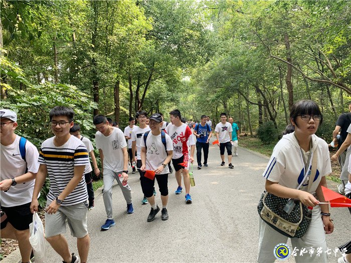 八月登頂蜀峰躊躇滿(mǎn)志，六月蟾宮折桂志在必得(圖3)