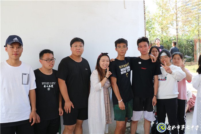 韌性堅(jiān)持5000米賽場(chǎng) 呵護(hù)凝聚班集體精神(圖10)