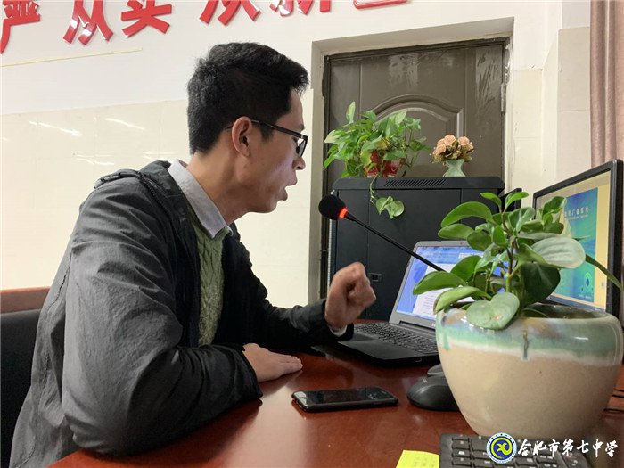 書(shū)卷多情似故人 晨昏憂(yōu)樂(lè)每相親(圖1)