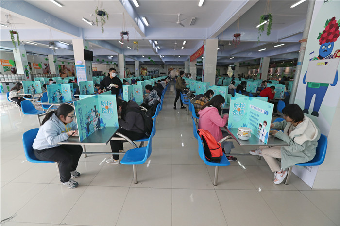 做細(xì)做實(shí)疫情防控 開學(xué)復(fù)課平穩(wěn)有序(圖4)