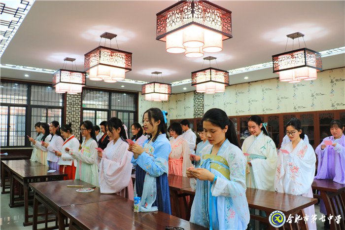 安徽商報(bào)：讓每一位學(xué)子微笑著、自信地走出校園(圖6)