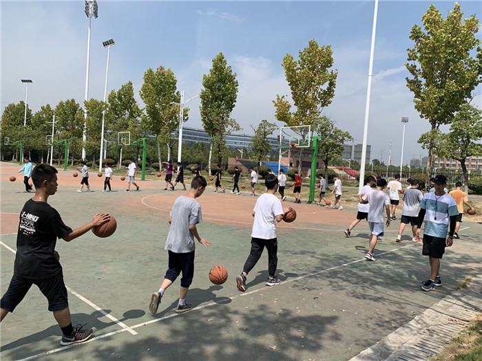 黨員引領合肥七中全員示范課——體育組黨員示范課(圖2)