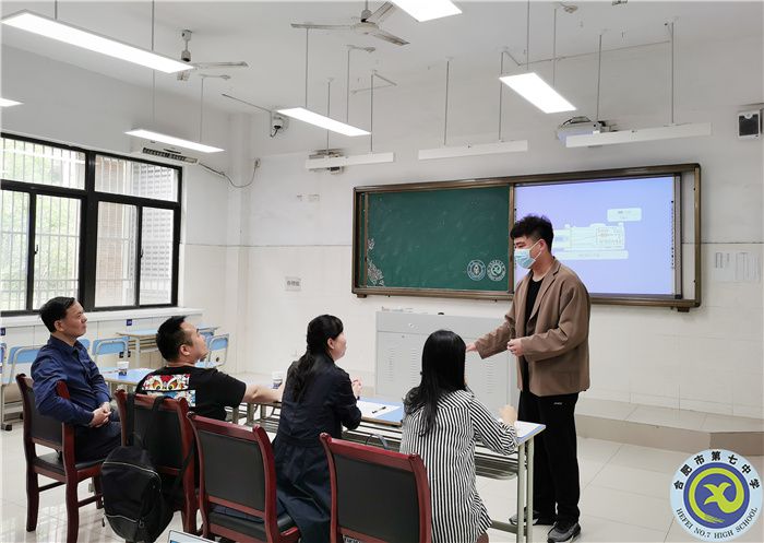 教務(wù)處:德馨兼具育英才 相得益彰共攜手(圖2) 教務(wù)處:德馨兼具育英才 相得益彰共攜手(圖2)