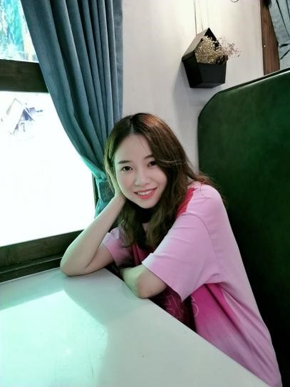 張岑岑.jpg 張岑岑.jpg