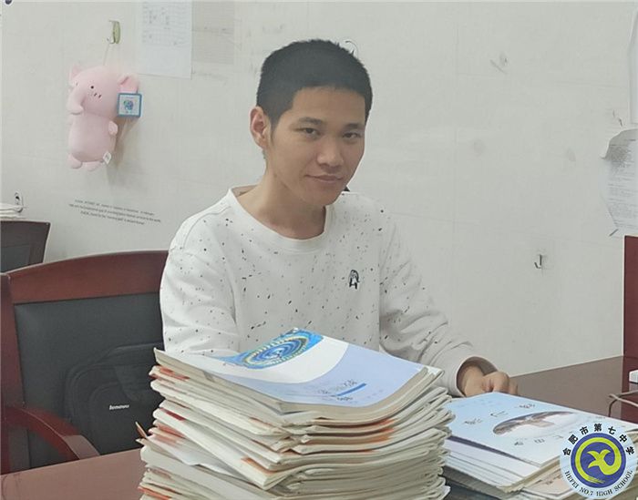 張國(guó)飛.jpg 張國(guó)飛.jpg