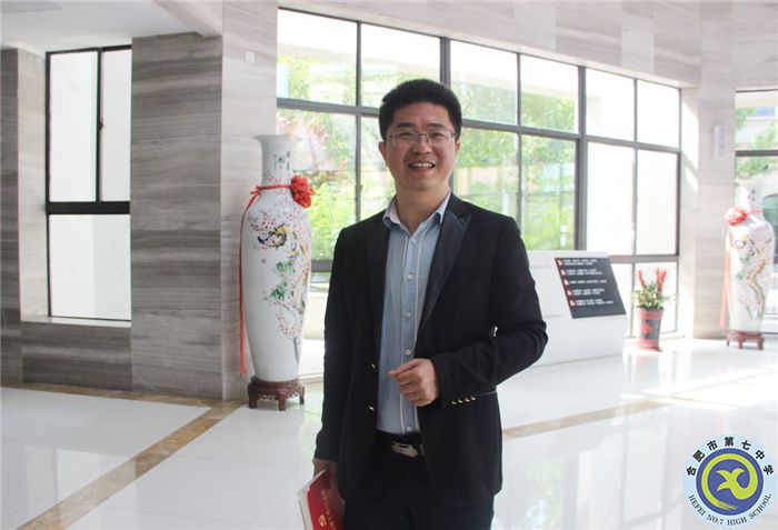 童有彩.jpg 童有彩.jpg