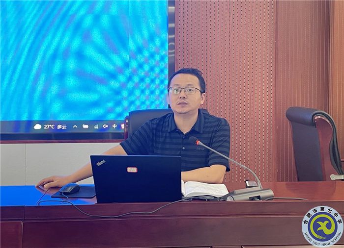 張永劍副校長講話.jpg 張永劍副校長講話.jpg