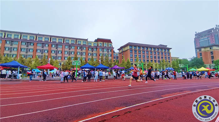 烈日灼灼不減朝氣 團結(jié)一心完美收官(圖2) 烈日灼灼不減朝氣 團結(jié)一心完美收官(圖2)