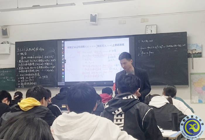 張楠.png 張楠.png