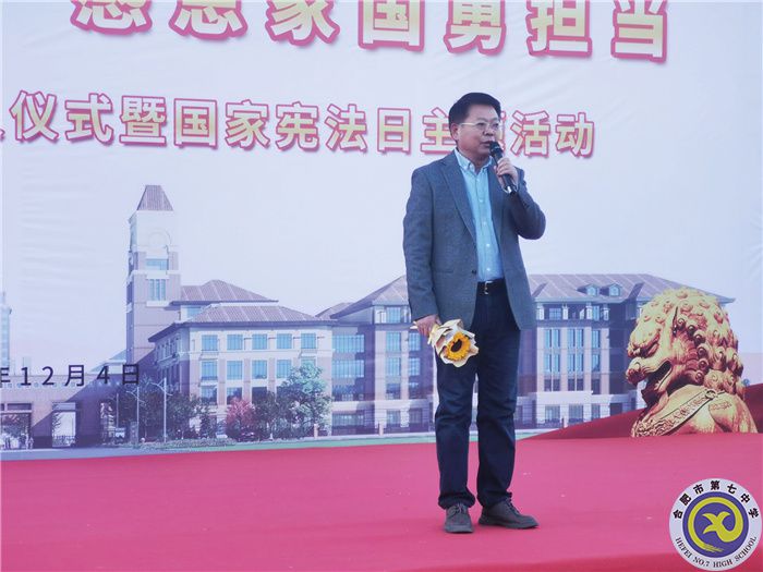 鄧校.jpg 鄧校.jpg