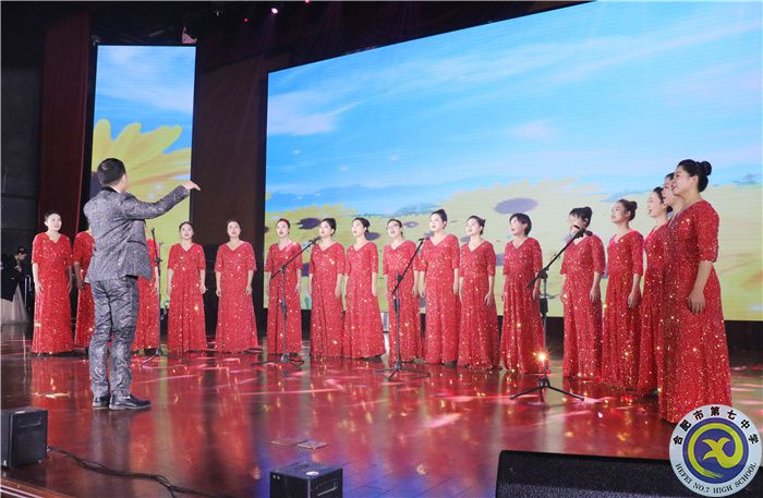 9、小合唱——《我們的生活充滿陽光》 (2).jpg