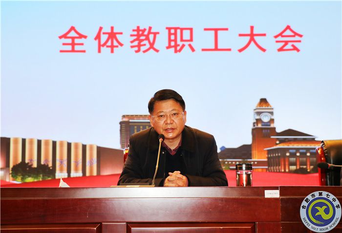 鄧校.jpg 鄧校.jpg