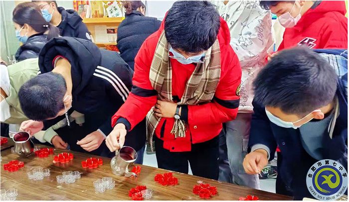 標(biāo)題三:高一24班.jpg 標(biāo)題三:高一24班.jpg