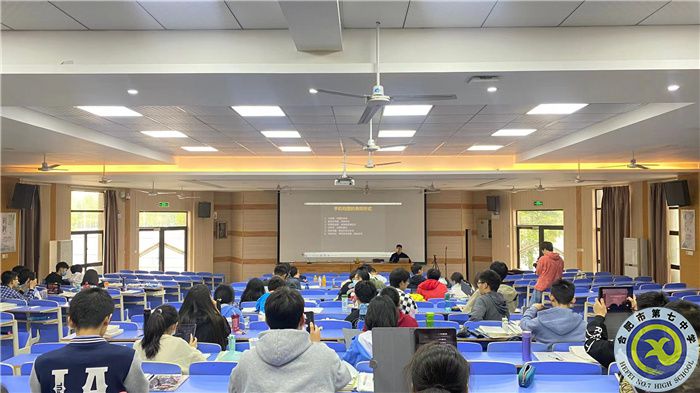 “疫”路溫暖同相伴，留校師生展笑顏(圖1)