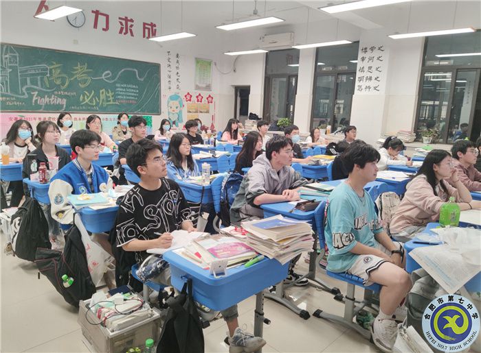 語(yǔ)文1.jpg 語(yǔ)文1.jpg