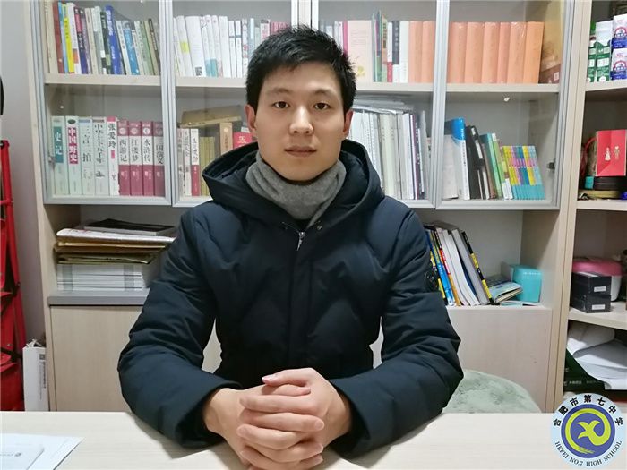 張楠.jpg 張楠.jpg