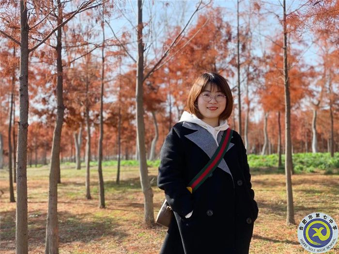 肖洋.jpg 肖洋.jpg