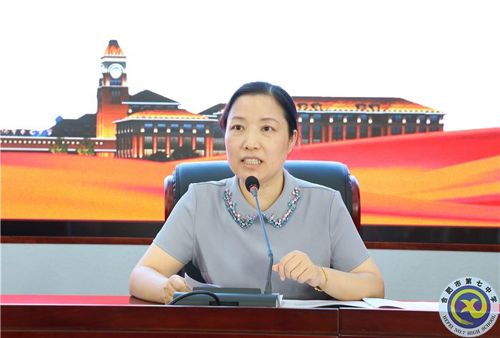 謝校.jpg 謝校.jpg