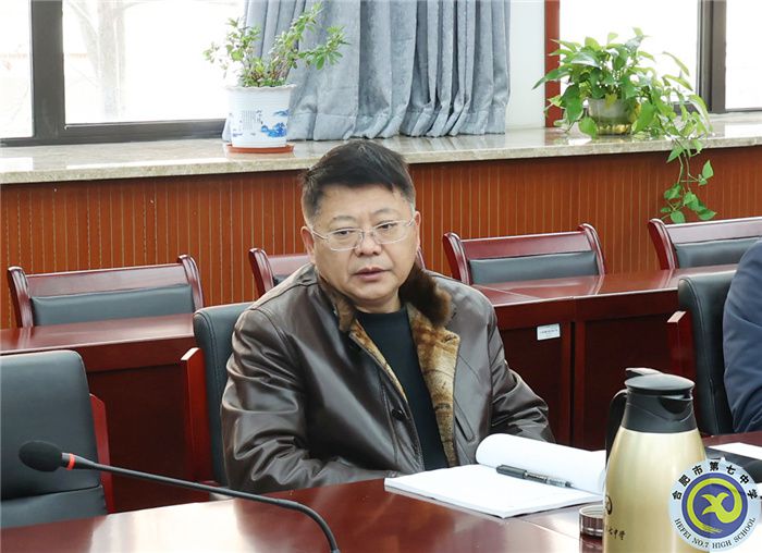 鄧宗國(guó)校長(zhǎng).jpg 鄧宗國(guó)校長(zhǎng).jpg