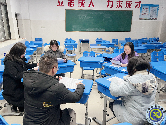 14班分析會(huì)現(xiàn)場(chǎng).png 14班分析會(huì)現(xiàn)場(chǎng).png