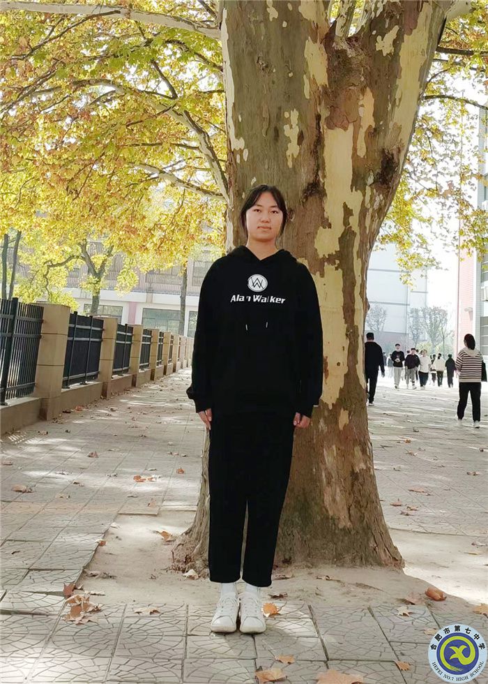 合肥七中教育集團紫蓬分校李欣欣同學(xué).jpg 合肥七中教育集團紫蓬分校李欣欣同學(xué).jpg