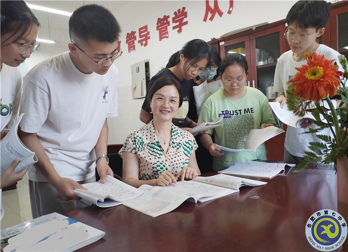 合肥七中高二年級政治組開展法治素養(yǎng)大賽活動(dòng)(圖2)