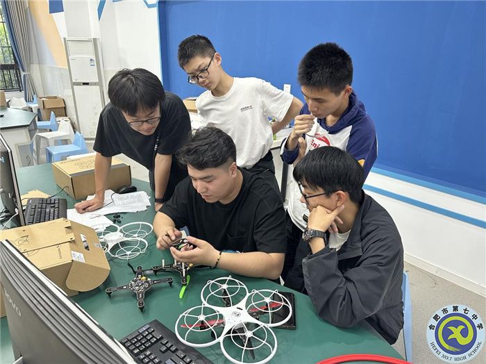 合肥七中無人機代表隊斬獲佳績(圖4) 合肥七中無人機代表隊斬獲佳績(圖4)