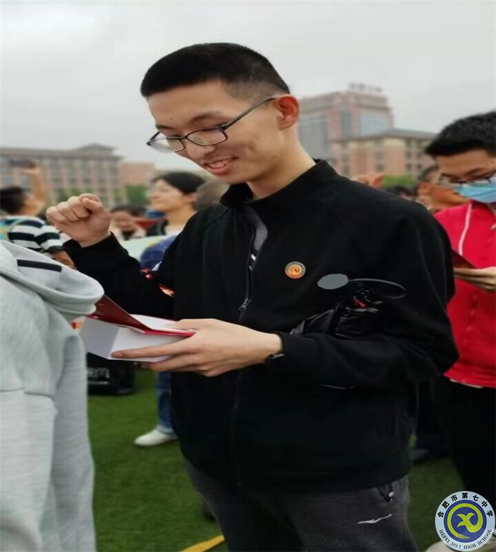 洪毅夫——南方科技大學(xué).jpg 洪毅夫——南方科技大學(xué).jpg