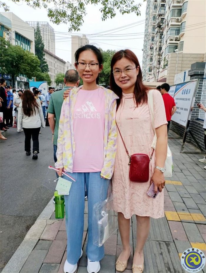 侯藝博——北京外國語大學(xué).jpg 侯藝博——北京外國語大學(xué).jpg