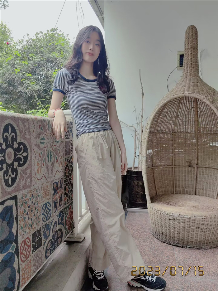 陳佳薏.jpg 陳佳薏.jpg