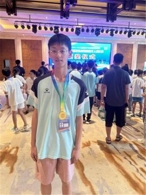 方家昊.jpg 方家昊.jpg